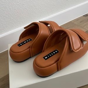 Simon Miller-Velcro caramel slides